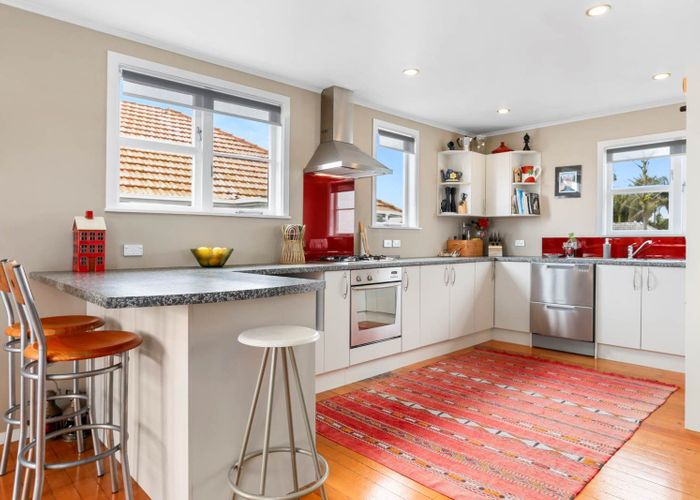  at 8 Sollum Road, Panmure, Auckland