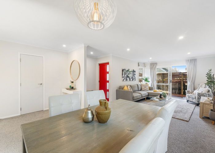  at 10A Tomintoul Place, Highland Park, Manukau City, Auckland