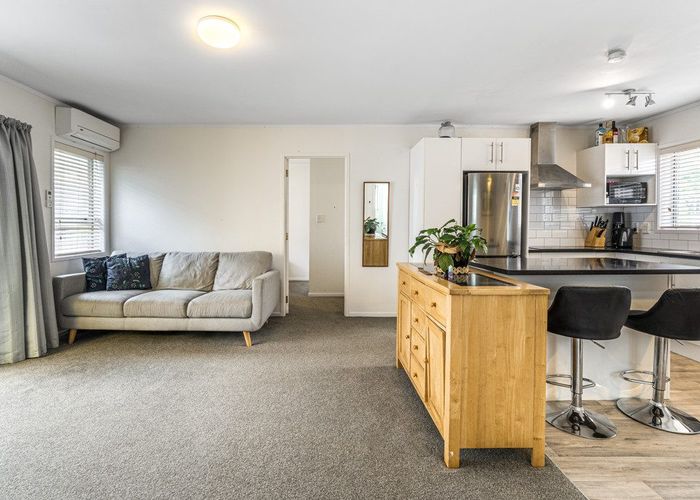  at 2/121 Gardner Avenue, New Lynn, Auckland