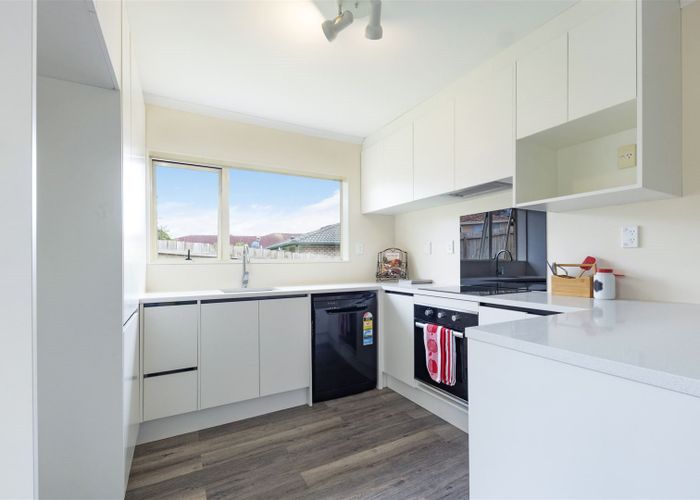  at 49 Castlefinn Drive, Weymouth, Auckland