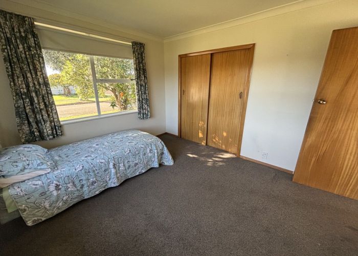  at 3 Hollows Crescent, Takaro, Palmerston North, Manawatu / Whanganui