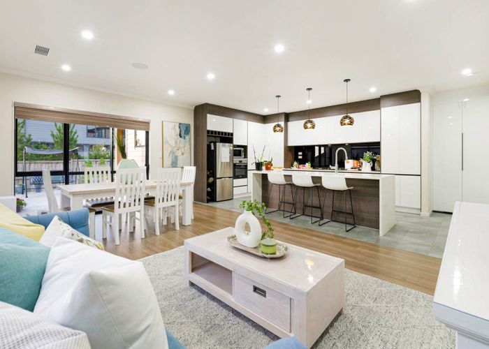  at 27 Meadowridge Drive, Flat Bush, Manukau City, Auckland