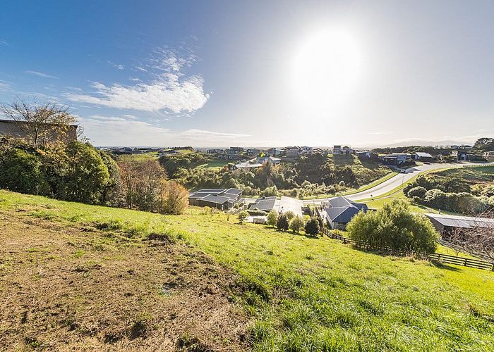 For sale 123 Ruapehu Drive, Fitzherbert, Palmerston North, Manawatu