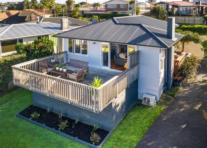  at 1/15 Colonial Road, Chatswood, North Shore City, Auckland