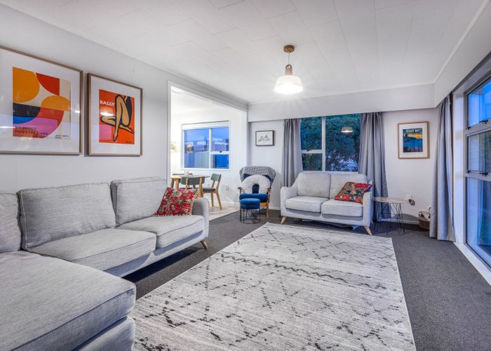  at 2 Pennant Grove, Titahi Bay, Porirua
