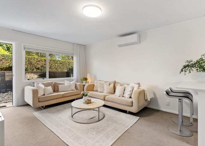  at 4/23A Rutland Road, Mount Wellington, Auckland