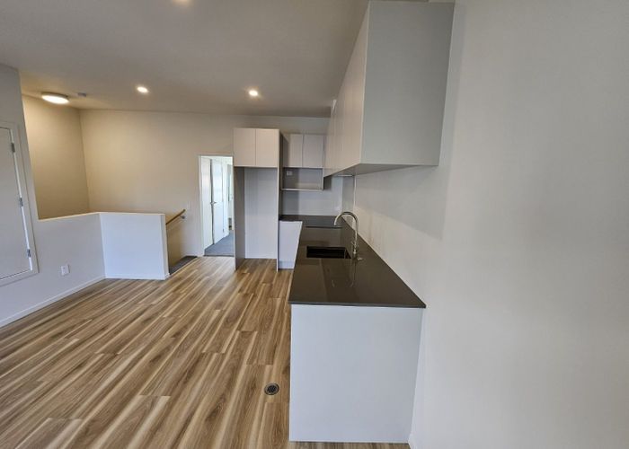  at 2b/13 The Strand, Wainuiomata, Lower Hutt, Wellington