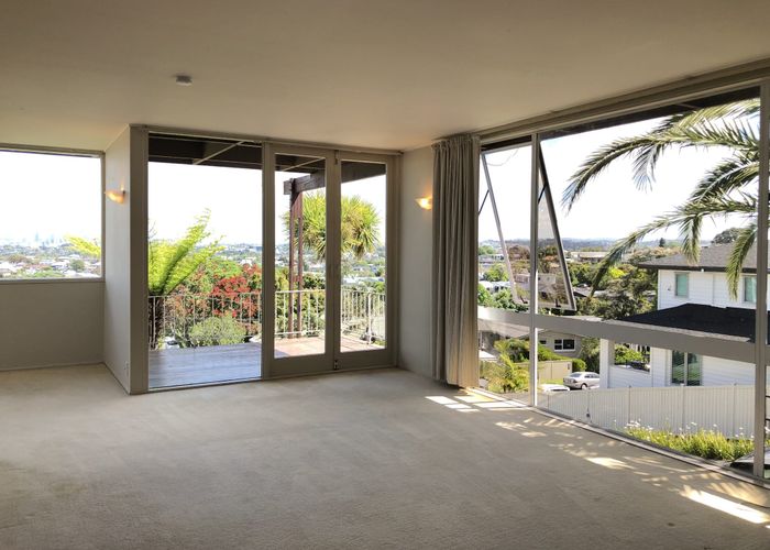  at 1/11 Parr Terrace, Castor Bay, Auckland