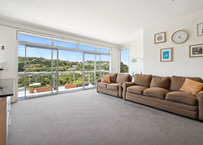  at 73 Tiketike Way, Brooklyn, Wellington