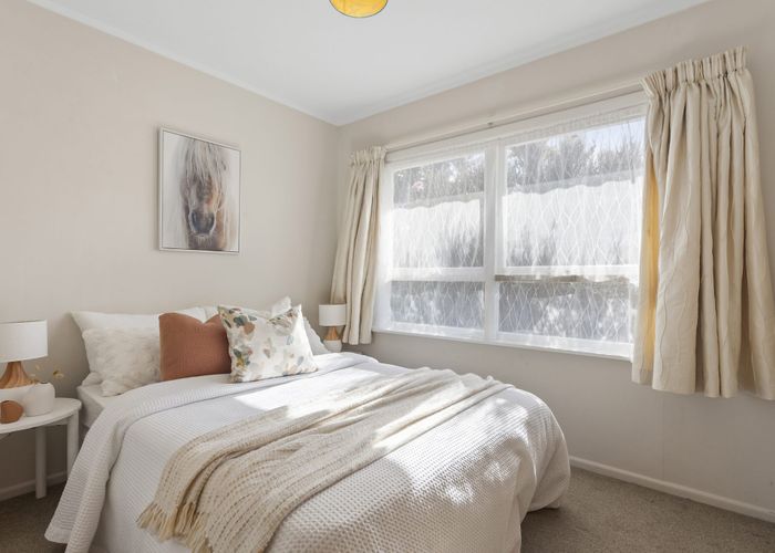  at 2 Saffron Street, Birkdale, Auckland