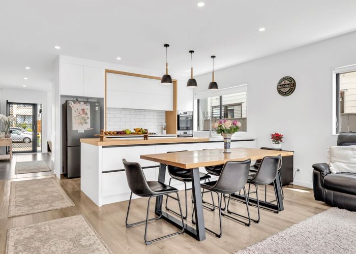  at 9 Puruatanga Drive, Flat Bush, Manukau City, Auckland