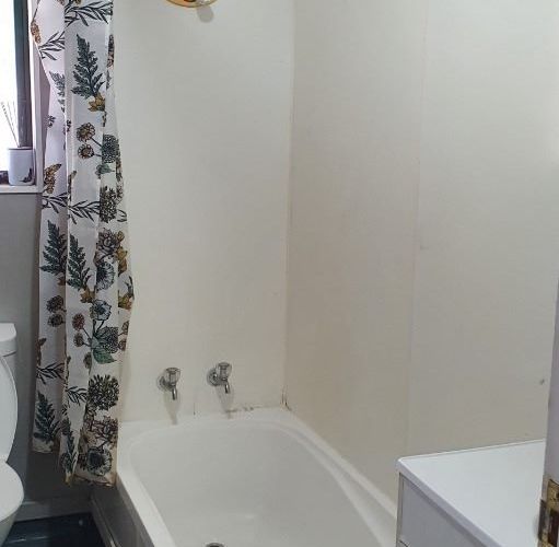  at 4/25 Solveig Place, Randwick Park, Auckland