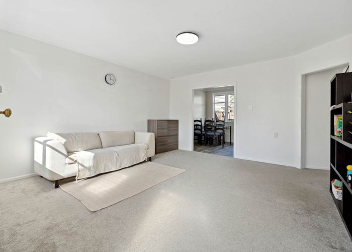  at 2/50 Ferndale Road, Mount Wellington, Auckland City, Auckland
