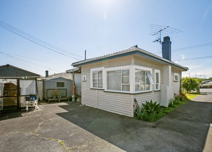  at 36 Hall Avenue, Otahuhu, Auckland