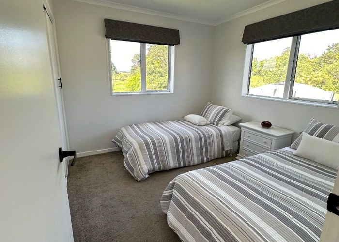  at 7 Cottle Road, Henderson