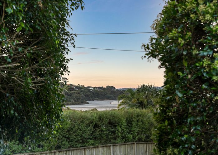  at 350 Royal Road, Massey, Waitakere City, Auckland