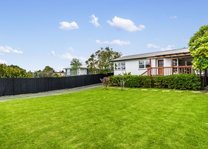  at 14 Justin Place, Te Atatu Peninsula, Auckland