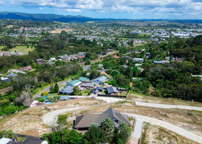  at 15 Mara Way, Sunnyvale, Waitakere City, Auckland
