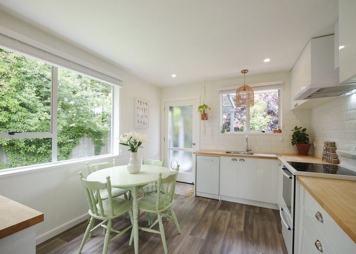  at 2/38D Cavendish Road, Casebrook, Christchurch