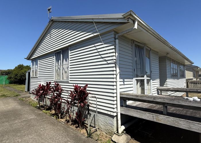  at Mangere East, Manukau City, Auckland
