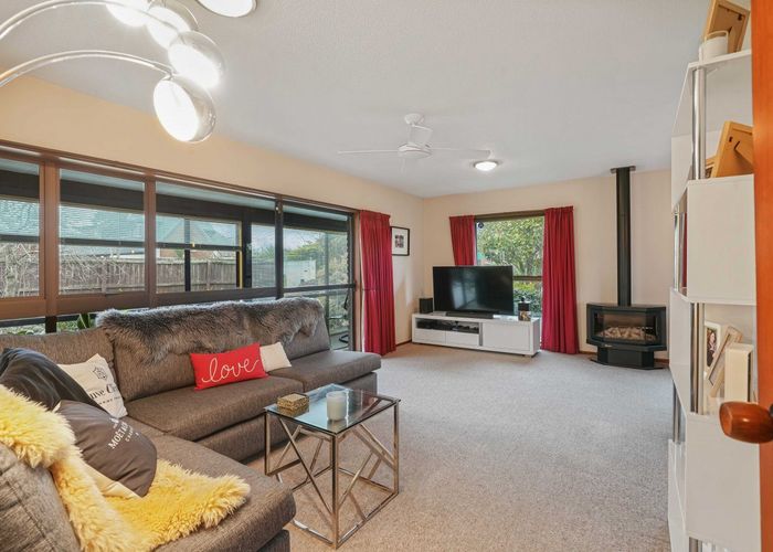  at 1/13 Ridder Place, Halswell, Christchurch