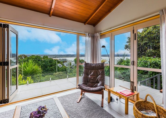  at 12 Cobden Crescent, Bluff Hill, Napier, Hawke's Bay