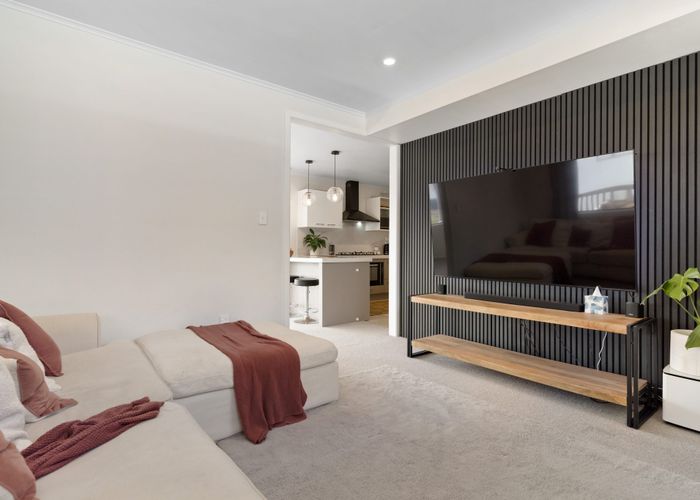  at 39 Rogan Street, Mount Roskill, Auckland City, Auckland