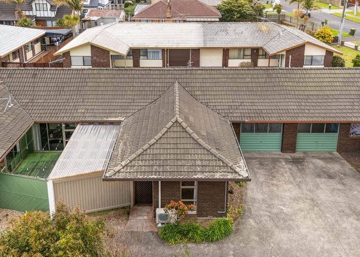  at 2/14 Regent Street, Papatoetoe, Manukau City, Auckland