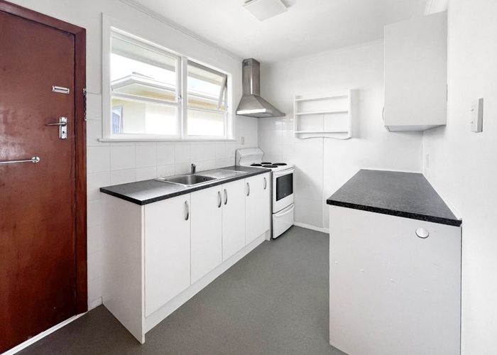  at 2/354 College Street, West End, Palmerston North, Manawatu / Whanganui