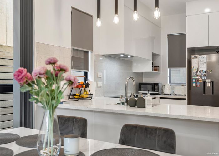  at 8B Hobart Crescent, Wattle Downs, Manukau City, Auckland