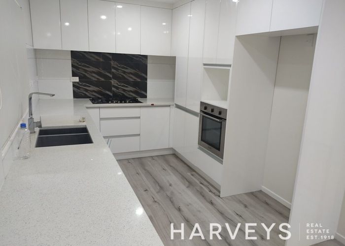  at 2/23 Derwent Crescet, Titirangi, Waitakere City, Auckland