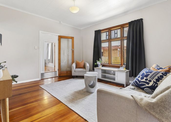  at 33 Devonshire Road, Miramar, Wellington