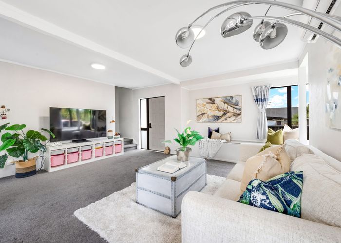  at 53A Frank Nobilo Drive, Golflands, Manukau City, Auckland