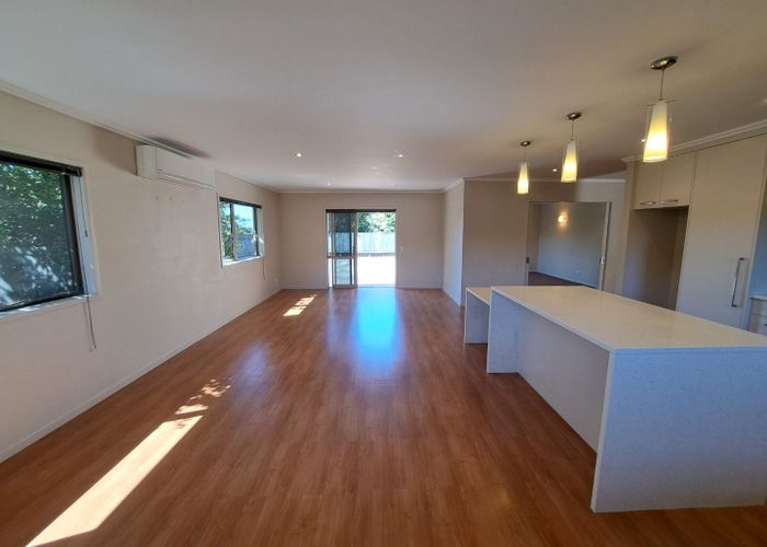  at 15 Murray Becroft Avenue, Henderson Valley, Auckland