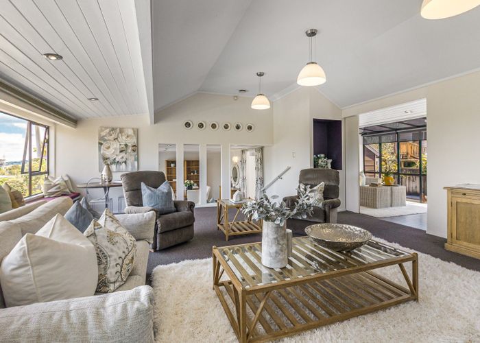  at 9 Pallister Drive, Hillsborough, Auckland