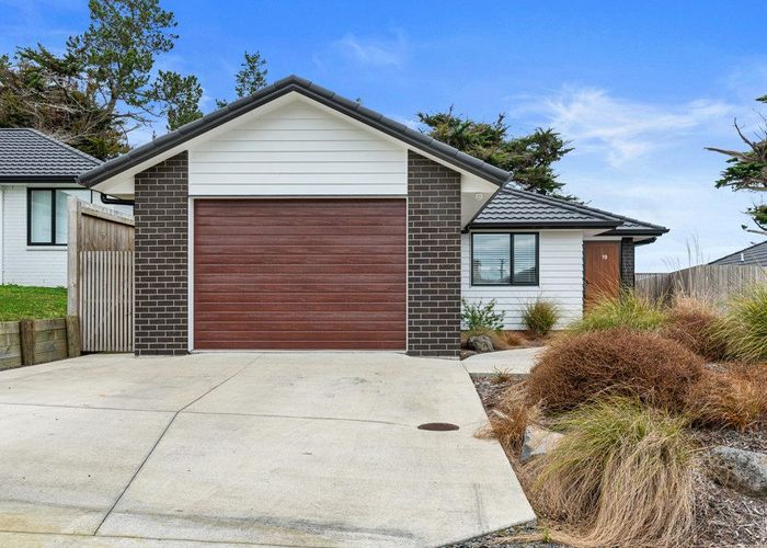  at 19 Kawariki Road, Helensville, Rodney, Auckland