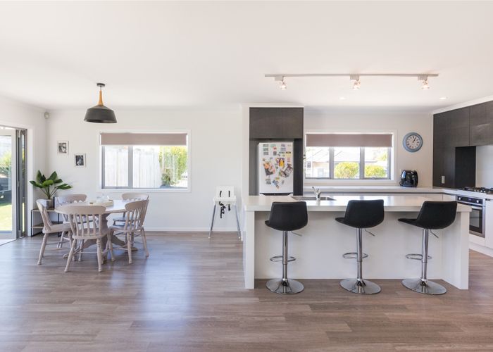  at 9 Poplar Grove, Feilding, Feilding