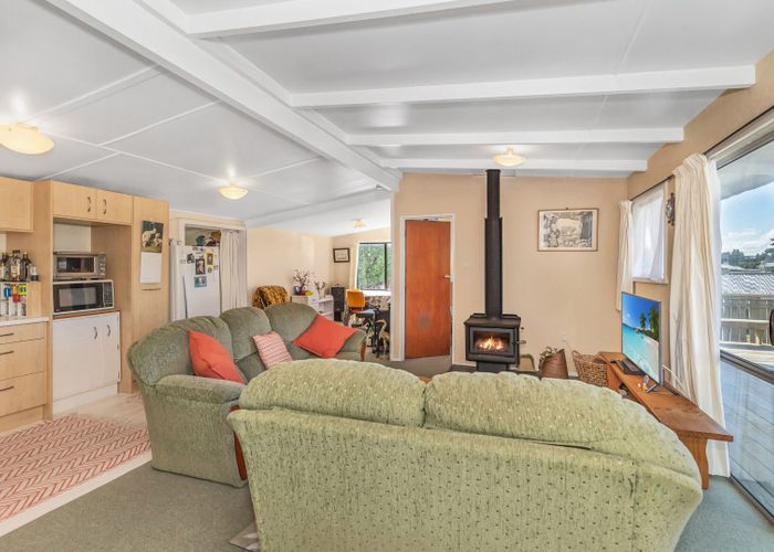  at 32 Muapoko Street, Himatangi Beach
