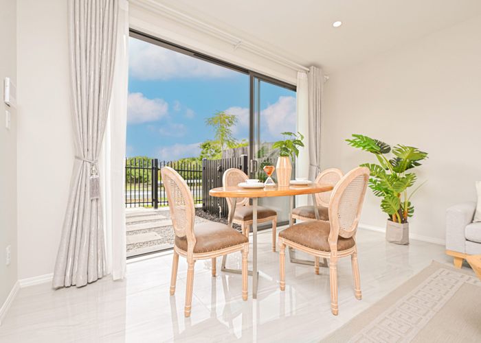  at 89B Whitford Road, Botany Downs, Manukau City, Auckland
