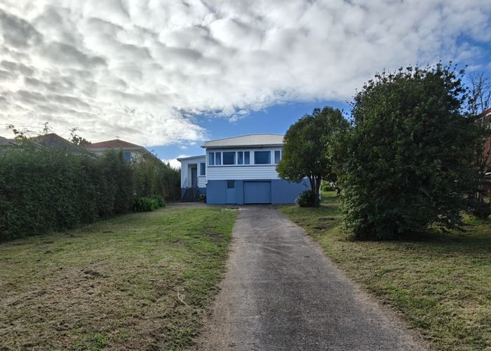  at 34 Tiverton Road, New Windsor, Auckland City, Auckland