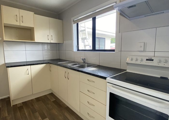  at 215 Portage Road, Papatoetoe, Auckland