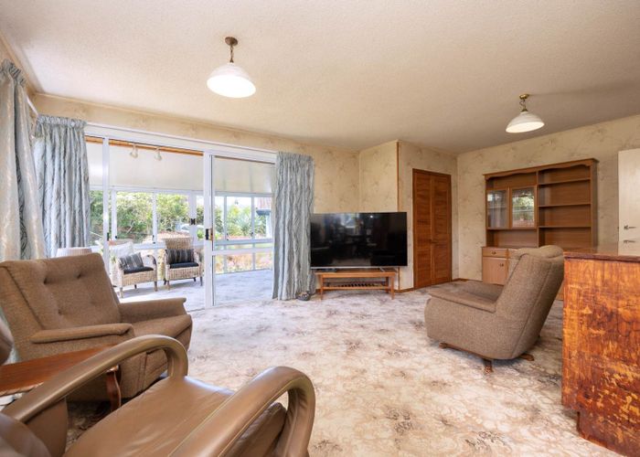  at 63 La Rosa Street, Green Bay, Waitakere City, Auckland