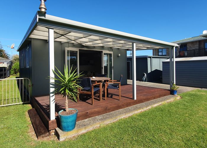 at 77 Park Avenue, Waitarere Beach, Levin