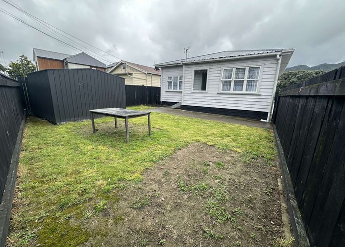  at 124 Randwick Road, Moera, Lower Hutt