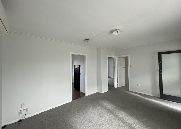  at 1/31 Exmouth Road, Northcote, Auckland