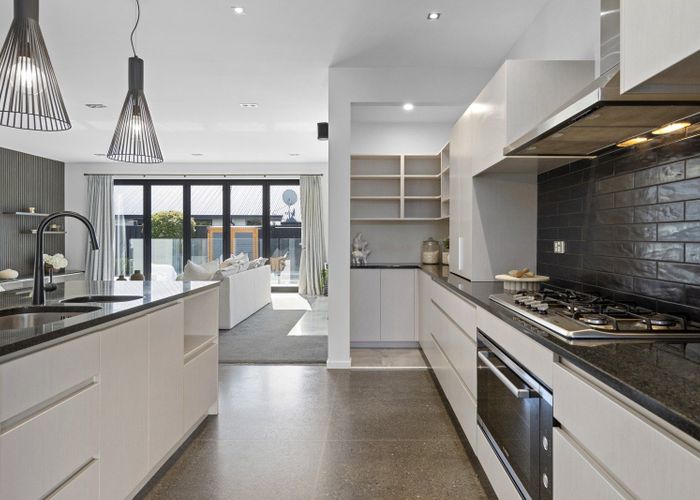  at 3 Millpond Place, Parklands, Christchurch