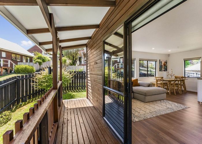  at 1/83 Kaurilands Road, Titirangi, Auckland