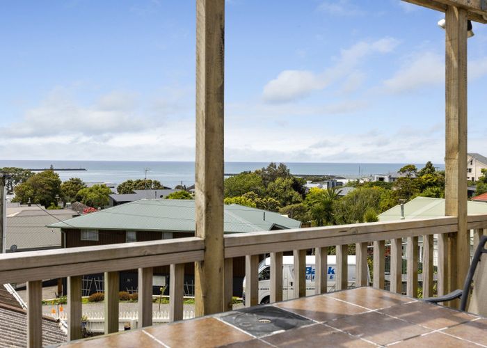  at 22 Peace Avenue, Moturoa, New Plymouth