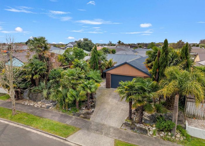  at 2 Saxon Woods Drive, Rototuna, Hamilton, Waikato
