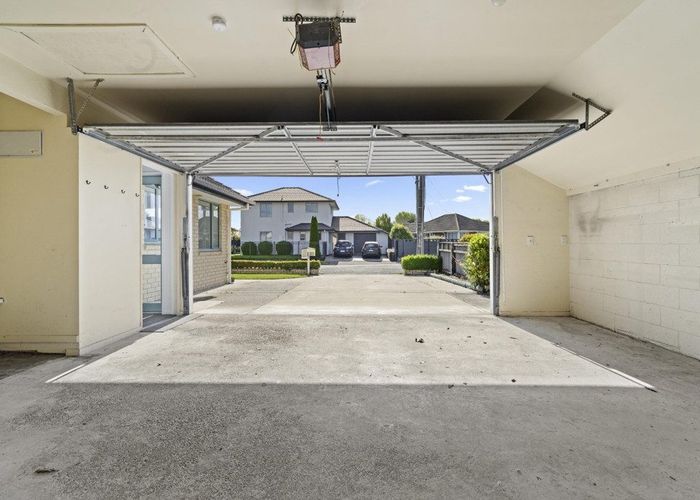  at 4 Wildwood Avenue, Wainoni, Christchurch
